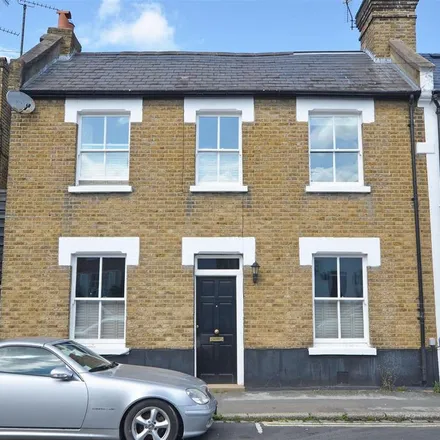 Rent this 3 bed townhouse on Chase Lodge Hotel in 10 Park Road, London