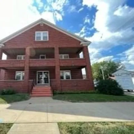 Buy this studio house on 181 West Pierce Street in Kirksville, MO 63501