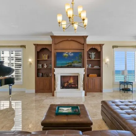 Image 8 - 5280 North Ocean Drive, Palm Beach Isles, Riviera Beach, FL 33404, USA - Condo for sale