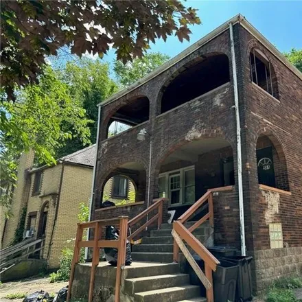 Buy this studio house on 538 Ardmore Drive in Wilkinsburg, PA 15221