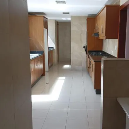Rent this 3 bed apartment on Maori in Hidalgo de Pinto N40-257, 170104