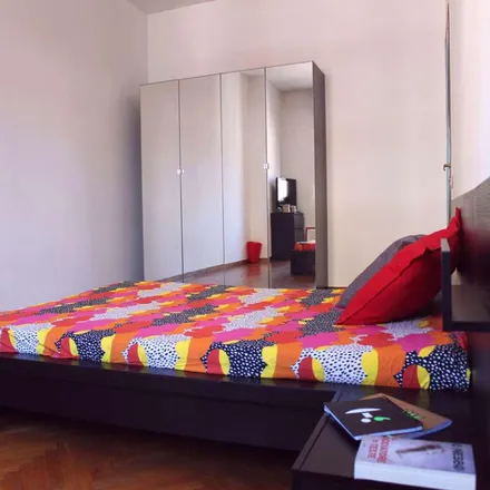 Rent this 6 bed room on Via Sebenico in 14, 20124 Milan MI