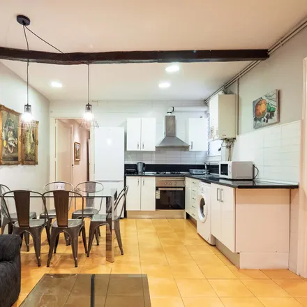 Rent this 4 bed apartment on Travessera de Gràcia in 429, 08025 Barcelona