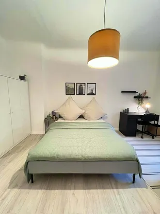 Rent this 4 bed apartment on Togostraße 21 in 13351 Berlin, Germany