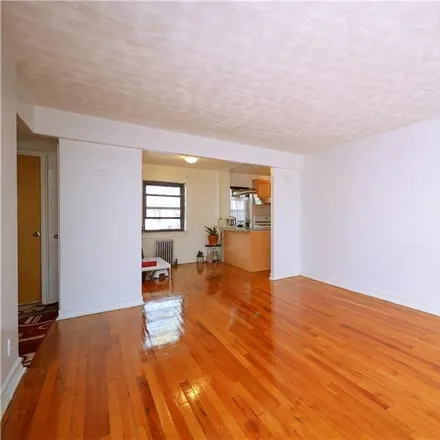 Image 6 - 8895 Bay 16th Street, New York, NY 11214, USA - Condo for sale