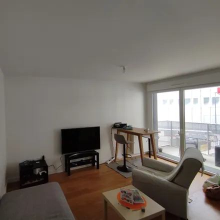 Image 6 - 11 Rue Guynemer, 75015 Issy-les-Moulineaux, France - Apartment for rent