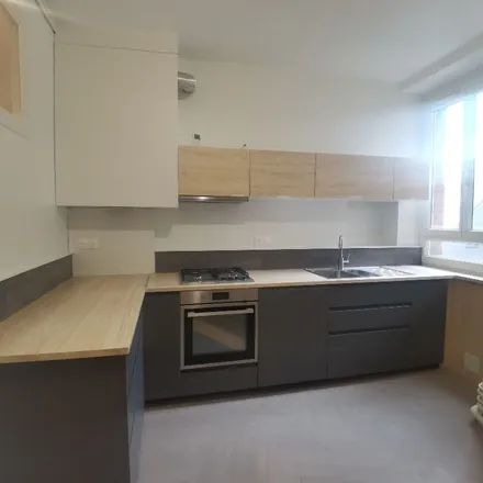 Rent this 4 bed apartment on Centre commercial Le Churchill in Rue de Bourgogne, 35043 Rennes