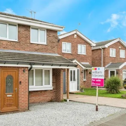 Buy this 3 bed house on Amory's Holt Road in Maltby, S66 8RE