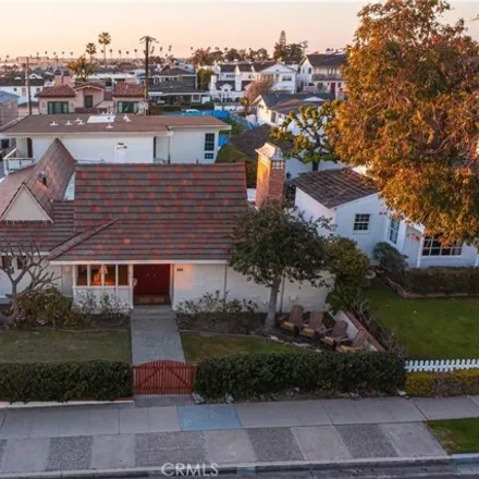 Image 4 - 209 Narcissus Avenue, Newport Beach, CA 92625, USA - House for sale