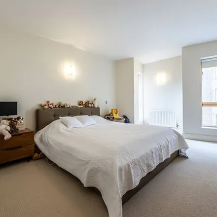 Rent this 2 bed apartment on Harrowby Street in London, W2 2RD