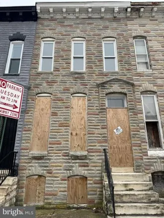 Image 2 - 2019 Walbrook Avenue, Baltimore, MD 21217, USA - House for sale