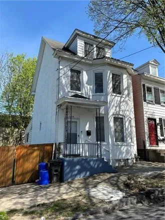 Image 2 - 991 Spruce Street, Easton, PA 18042, USA - House for sale