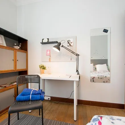 Rent this 3 bed apartment on Alameda Recalde / Recalde zumarkalea in 77, 48012 Bilbao