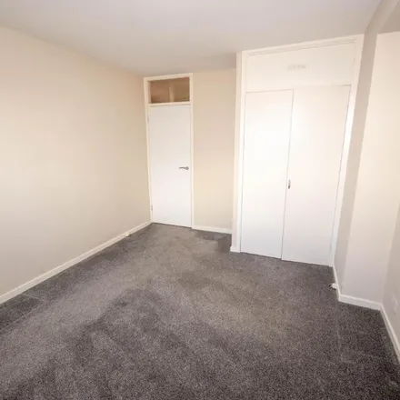 Image 3 - Ravens Craig, Kirkcaldy, KY1 2PD, United Kingdom - Apartment for rent