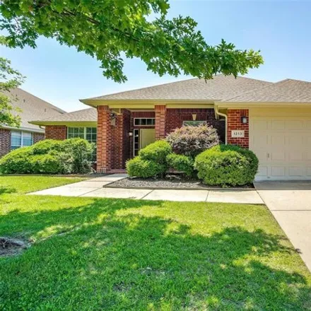 Buy this 3 bed house on 1250 Westridge Drive in Mansfield, TX 76063