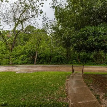 Buy this 3 bed house on 10737 Sinclair Avenue in Dallas, TX 75218