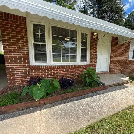 Rent this 3 bed house on 6254 Flamingo Way in Morrow, Georgia