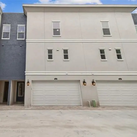 Buy this 4 bed townhouse on 12630 Orange Grove Drive in Mullis City, Hillsborough County