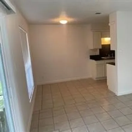 Image 2 - 2906 Sweeney Lane, Austin, TX 78723, USA - Apartment for rent