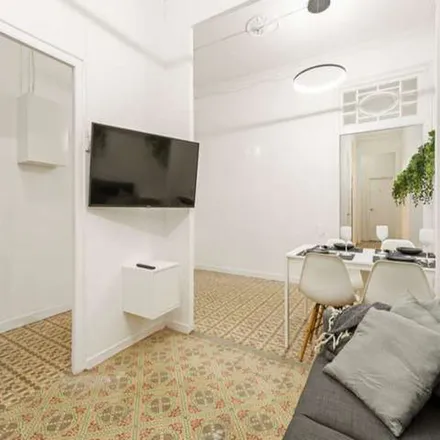 Image 4 - Passeig de Sant Joan, 43, 08009 Barcelona, Spain - Apartment for rent