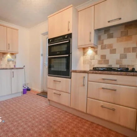 Image 6 - Broughton Road, Newcastle-under-Lyme, ST5 0PF, United Kingdom - House for sale