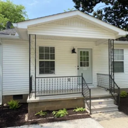 Rent this 3 bed house on 708 North Walnut Street in Murfreesboro, TN 37130