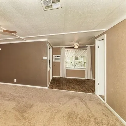 Image 5 - Duke Avenue, Fresno, CA, USA - Apartment for sale