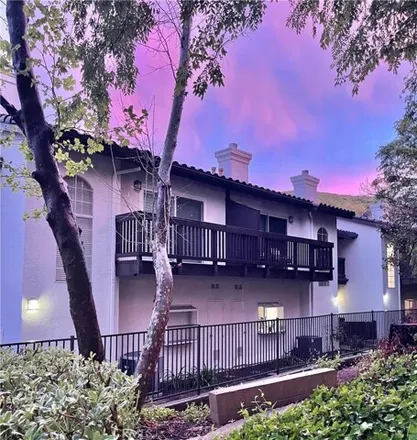 Rent this 2 bed townhouse on Spanish Oak Lane in Oak Park, Ventura County