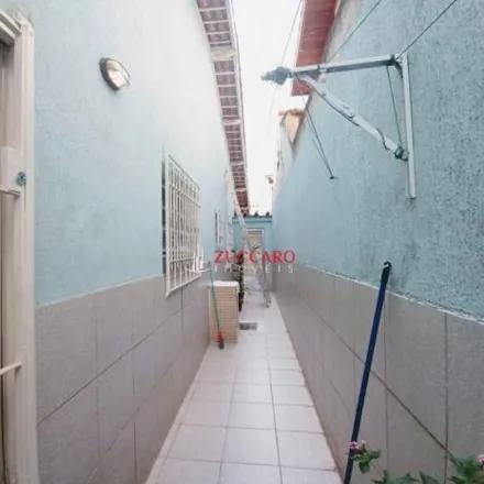 Buy this 2 bed house on Rua Silvio Maia in Torres Tibagy, Guarulhos - SP