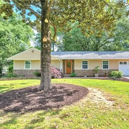Buy this 3 bed house on 3495 Creatwood Trail Southeast in Smyrna, GA 30080