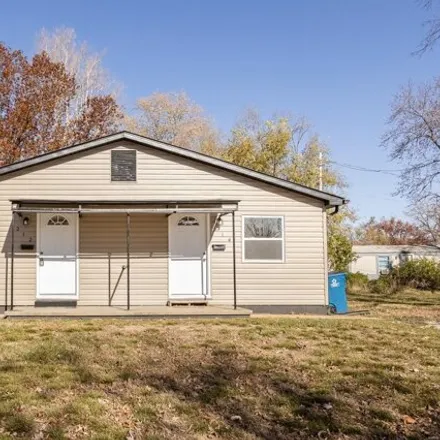 Buy this 4 bed house on 268 Clara Street in Swansea, IL 62226