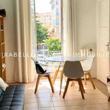 Image 6 - 48 Avenue Jean Médecin, 06000 Nice, France - Apartment for rent