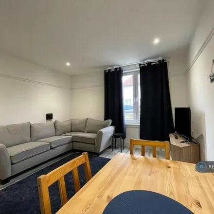 Image 3 - Ashley Terrace, Alloa, FK10 2ND, United Kingdom - Apartment for rent