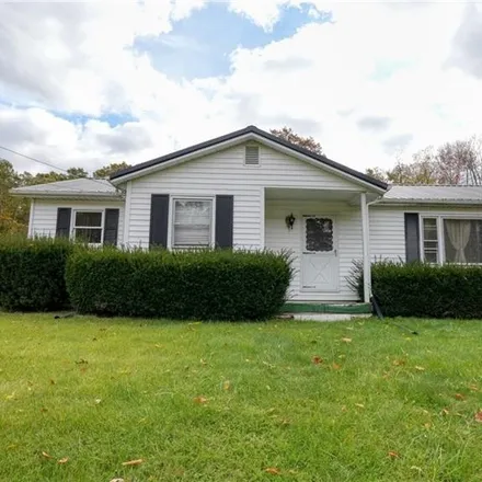 Buy this 3 bed house on 1843 Potts Lane in Russells, Muskingum County