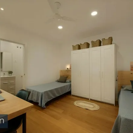 Rent this 8 bed apartment on Carrer de Balmes in 337, 08006 Barcelona