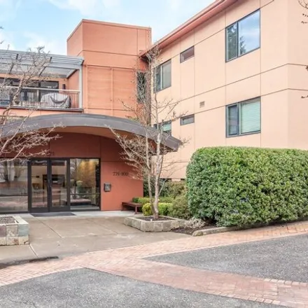 Buy this 2 bed condo on 2475 Northwest Westover Road in Portland, OR 97210