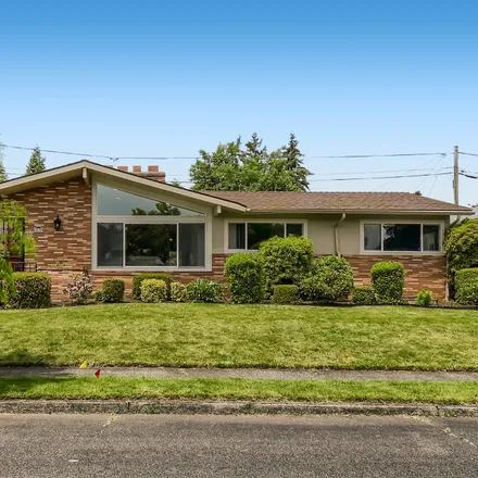 Buy this 4 bed house on 10931 Northeast Everett Street in Portland, OR 97220