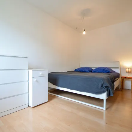 Rent this 2 bed apartment on Dürener Straße 138 in 50931 Cologne, Germany