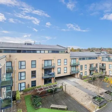 Buy this 2 bed apartment on The Embankment in Grand Union Canal, Corner Hall
