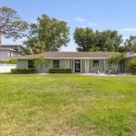 Buy this 4 bed house on 322 Suwanee Ave in Sarasota, Florida