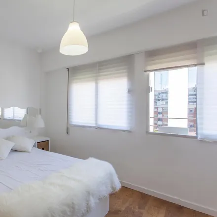 Rent this 3 bed room on Carrer del Bergantí in 46009 Valencia, Spain