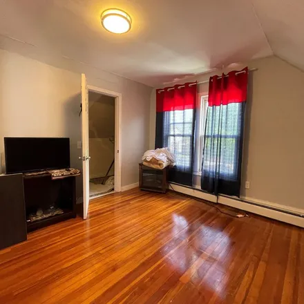 Image 7 - 15 Nesbit Avenue, West Hartford, CT 06119, USA - Apartment for rent