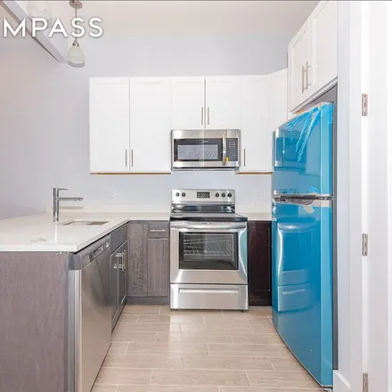 Image 8 - 460 Seneca Avenue, New York, NY 11385, USA - Apartment for rent