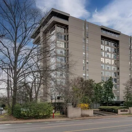 Buy this 1 bed condo on 212 South Highland Street in Memphis, TN 38111