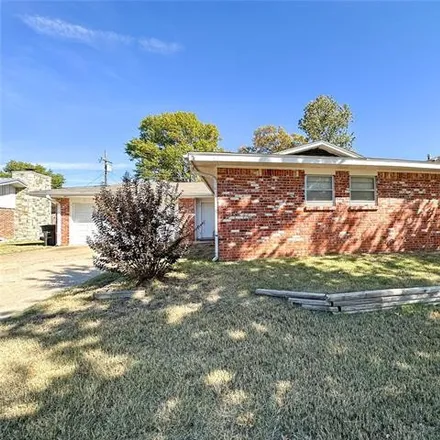 Image 3 - 5614 Harvard Drive, Bartlesville, OK 74006, USA - House for sale