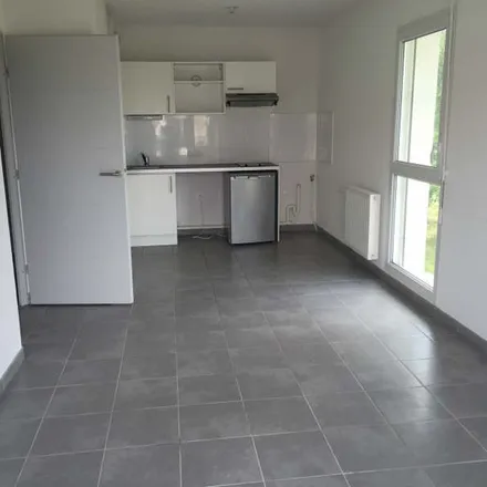 Rent this 2 bed apartment on Rue de Quinsus in 33440 Ambarès-et-Lagrave, France