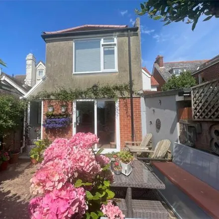 Buy this 1 bed duplex on 79 High Street in Milford on Sea, SO41 0QG