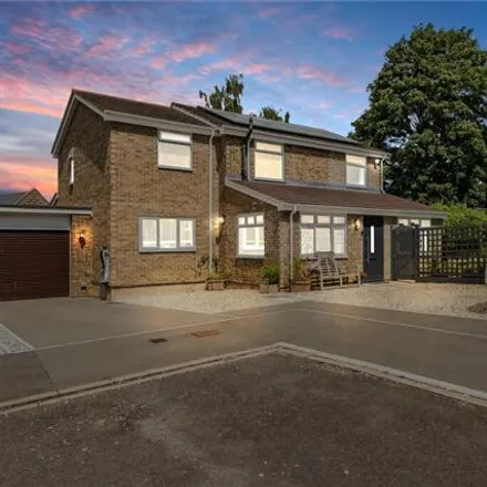 Buy this 4 bed house on Manor Close in Broad Blunsdon, SN26 7BD