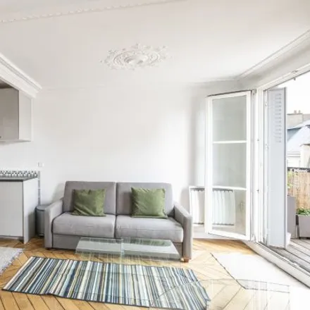 Image 2 - 8 Rue de Paradis, 75010 Paris, France - Apartment for rent