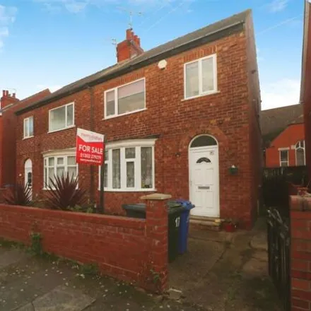 Buy this 3 bed duplex on Larchfield Road in Doncaster, DN4 0RP